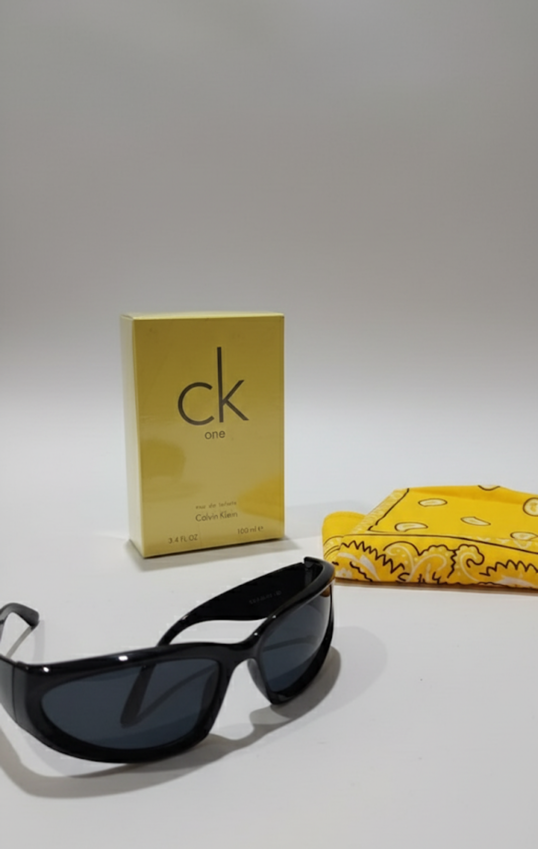 Calvin Klein CK One Eau de Toilette – Unisex Perfume, 100ml